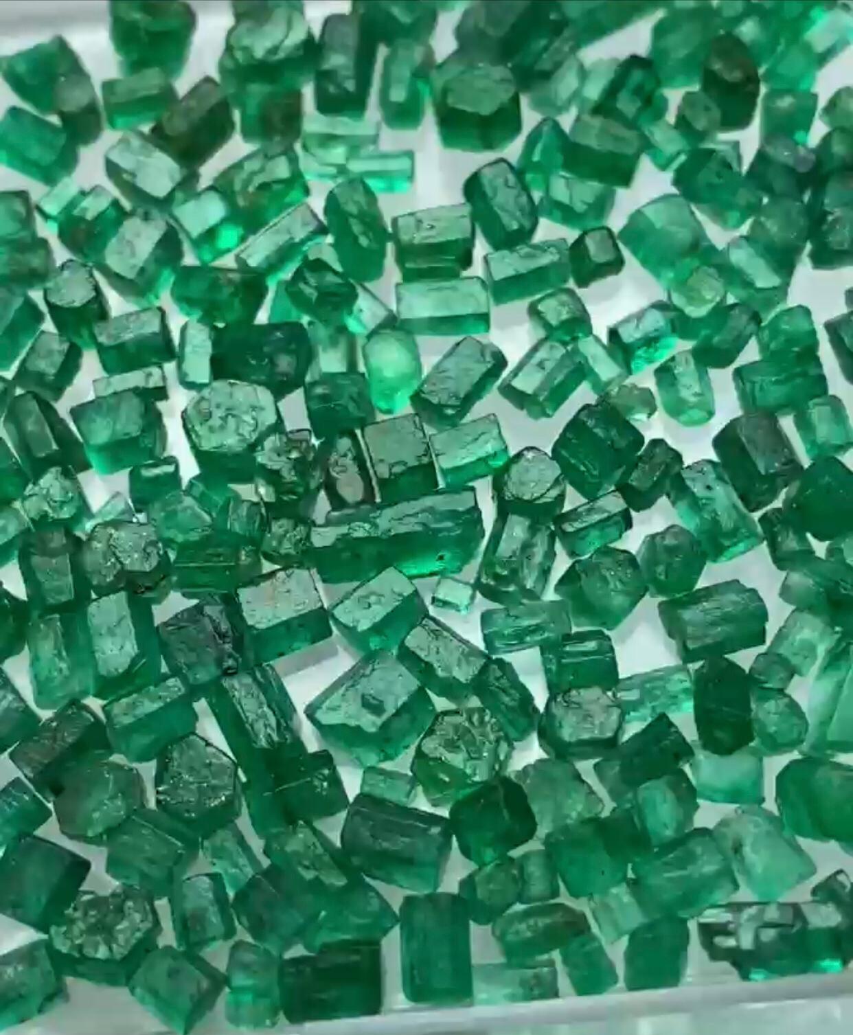 100 Carats Natural Rough Emerald- Rich Green Colour.