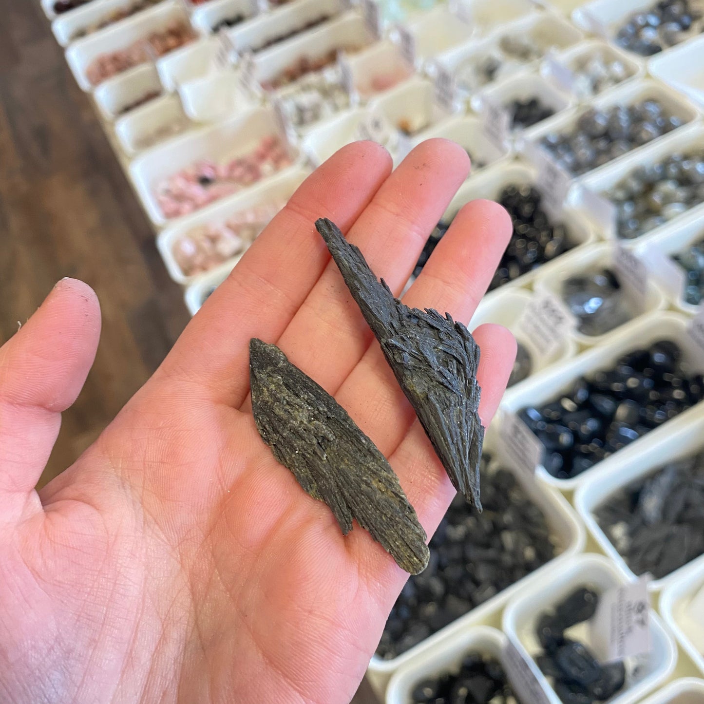 Black Kyanite (Cord Cutting) Rough