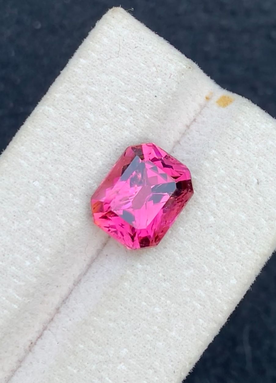 6 Carat Pink Tourmaline Cut Stone