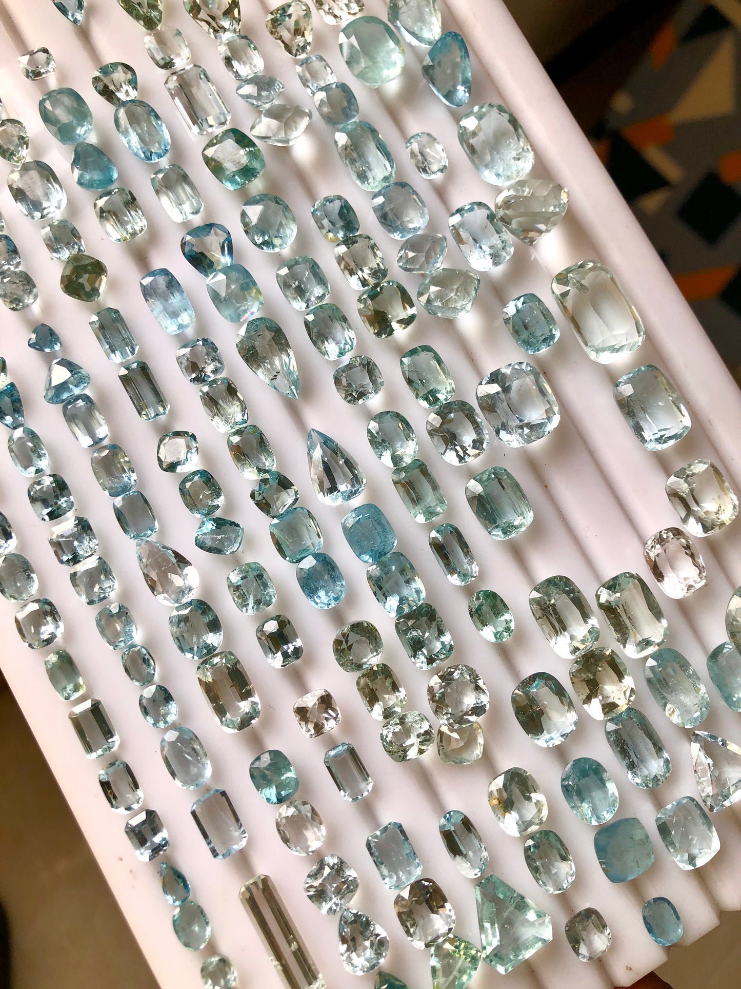 300 Carats Wholesale Loose Aquamarine Deals