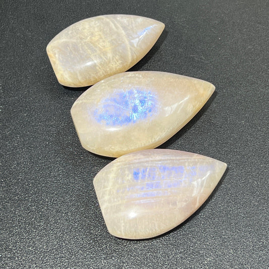 Flashy Peach Moonstone Crystal Flame Point Tower Carving Gemstone Statue Home Decor Supply