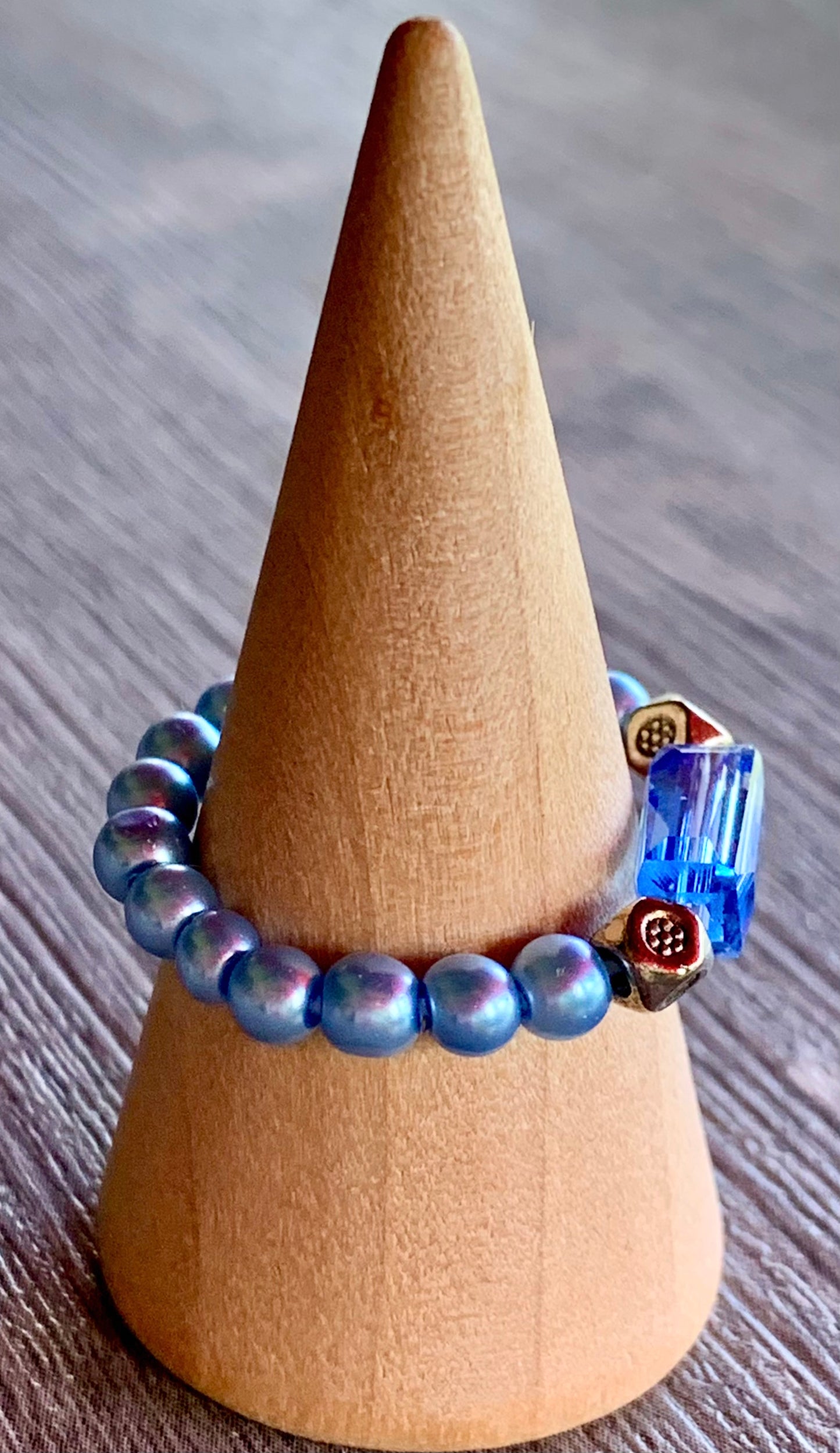 Claire Handmade Austrian Crystal, Hematite, and Faux Blue Pearl Expandable Ring