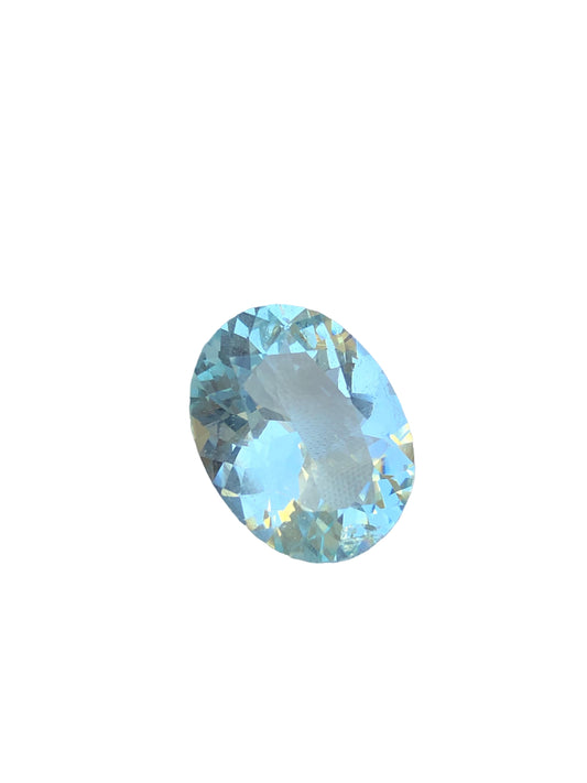 16 Carat Oval Shape Aquamarine Blue Gemstone