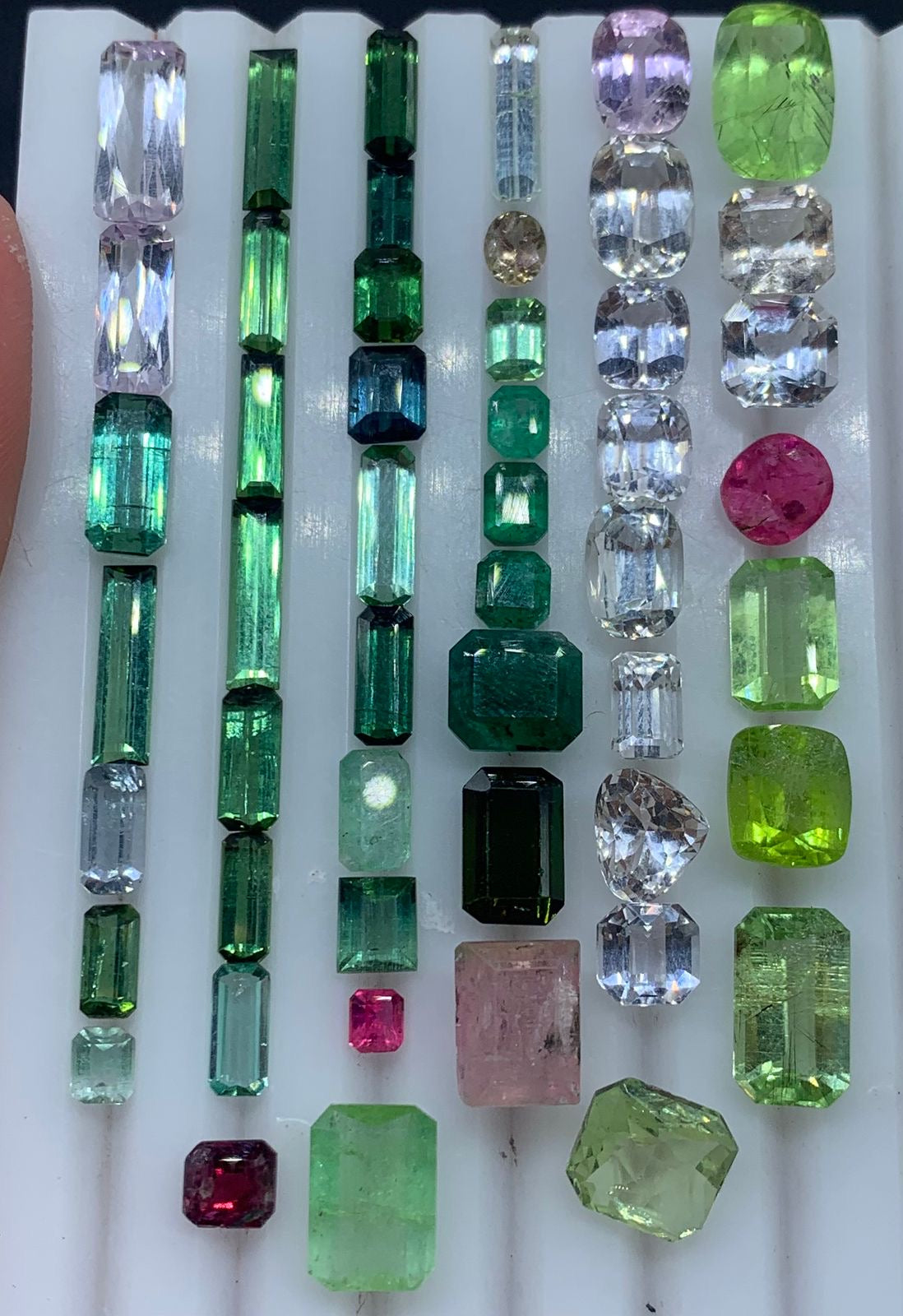 60 carats Mixed Parcel of Loose Gemstones (Emeralds, Tourmaline, Kunzite, Peridots)