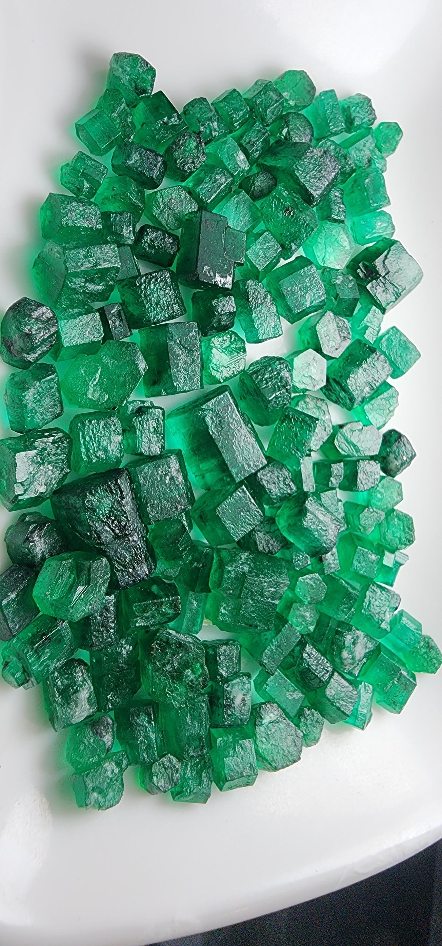160 carat facet Grade Rough Emerald For Lapidary