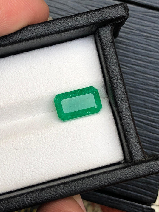 3 Carat Faceted Green Emerald Stone 