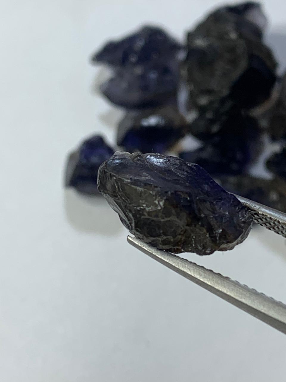 71 Carat Natural Rough Iolite Gemstones for Faceting