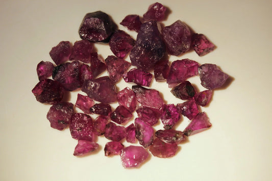 52 carats Batakundi Kashmir Sapphire Raw Gemstone Lot