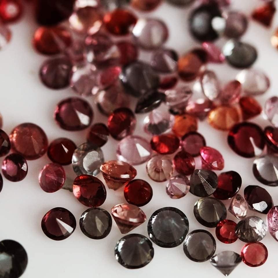 1 to 2mm round brilliance Spinel Gems Bulk Price