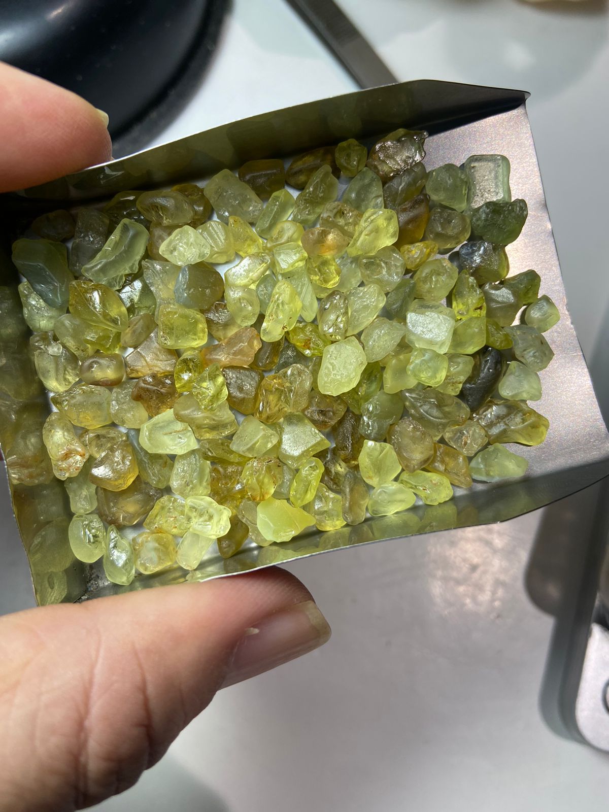 400 Carat Natural Chrysoberyl Rough Parcel