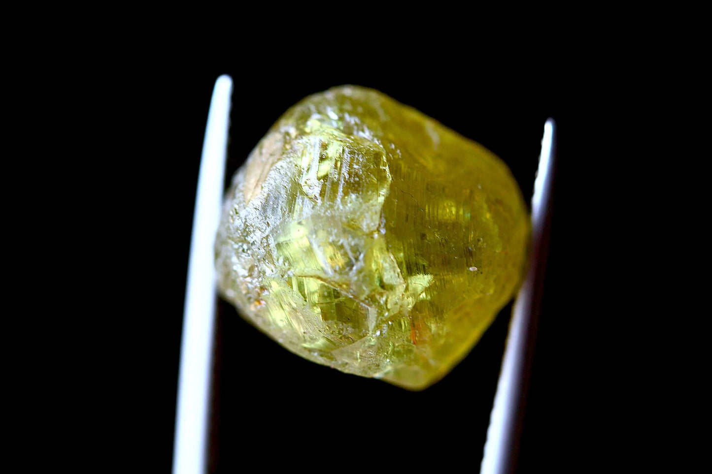 30 Carats Natural Mali Garnet Rough Crystal Raw Form