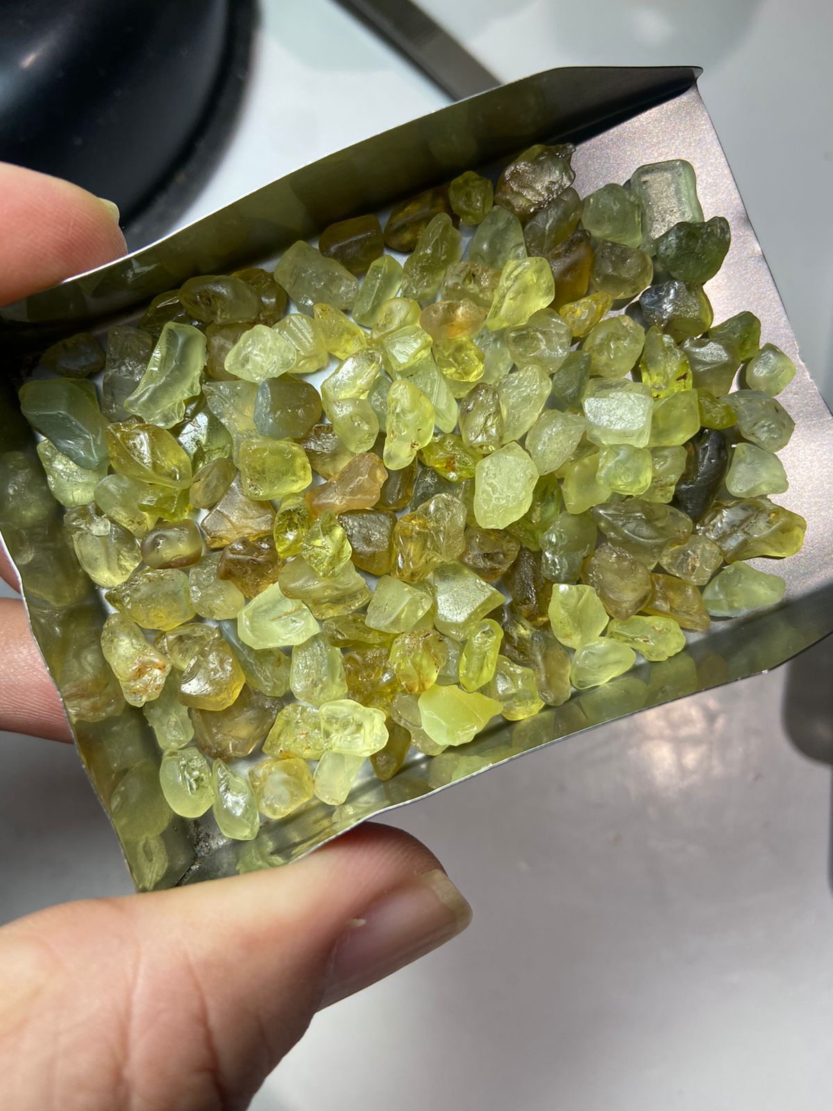 400 Carat Natural Chrysoberyl Rough Parcel