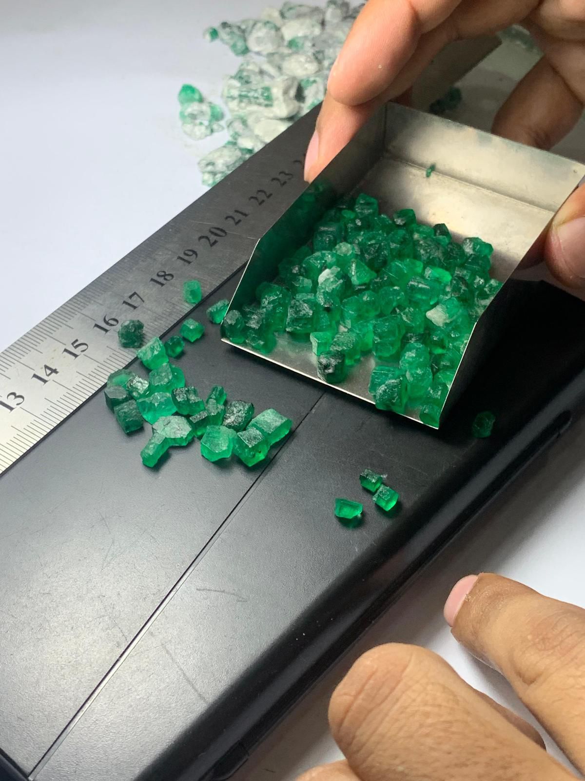 100 Carat Facet Grade Rich Green Colour Rough Emerald