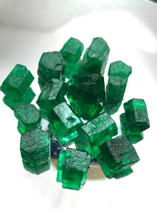 90 carats Natural Rough Emerald- Deep Rich Green Colour.