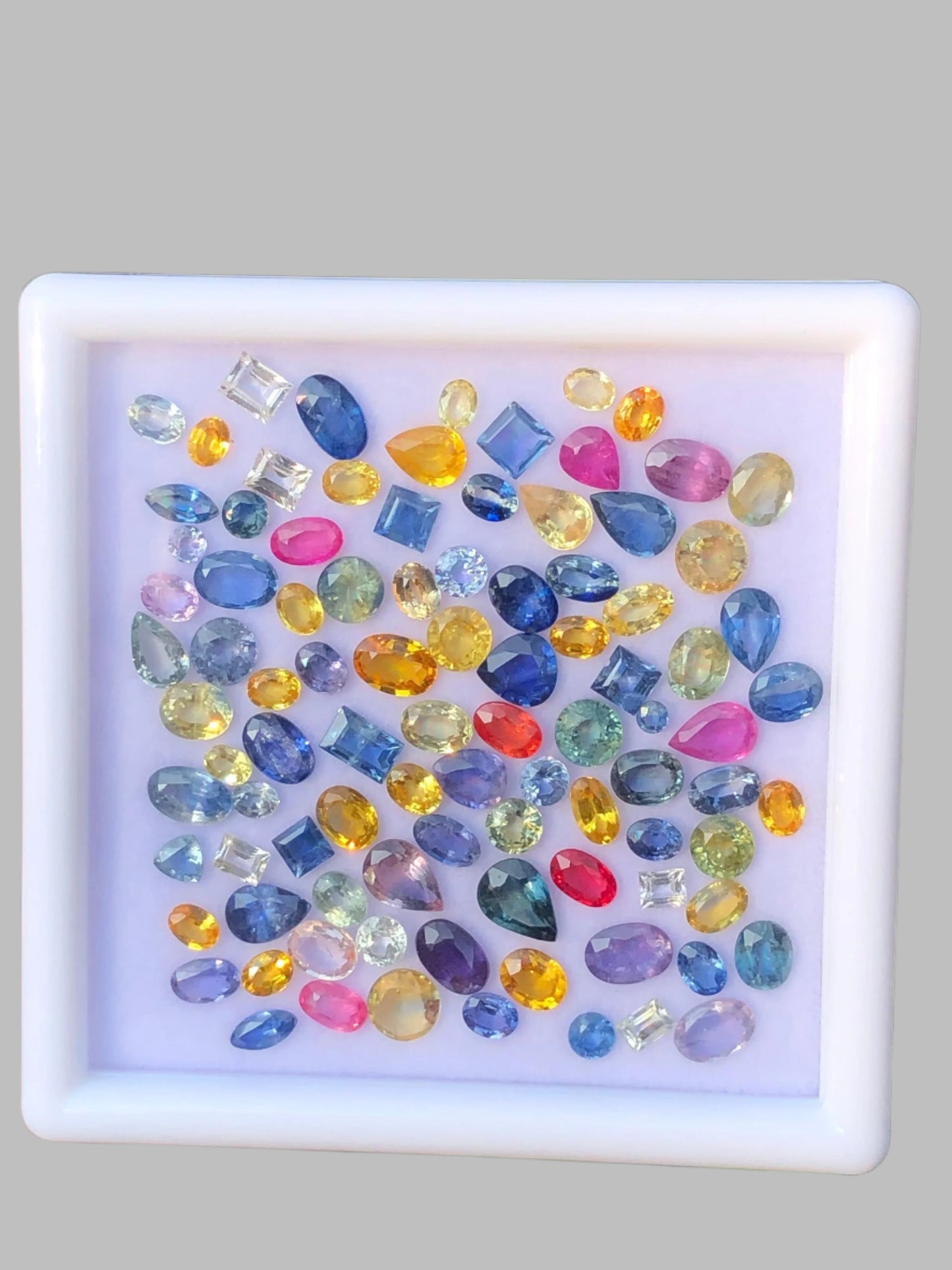 32 Carats Fancy Color Loose Sapphires Stone Deal