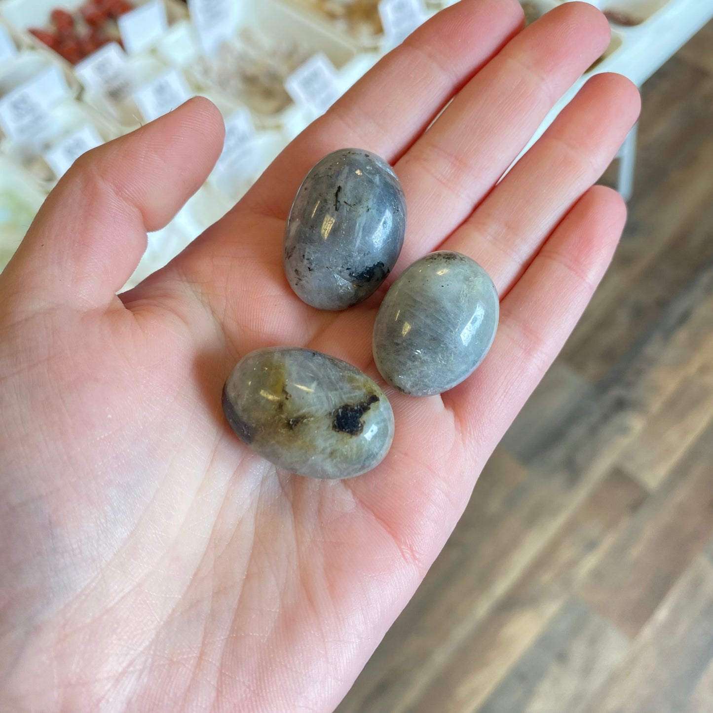 Labradorite (Manifestation) Tumbled