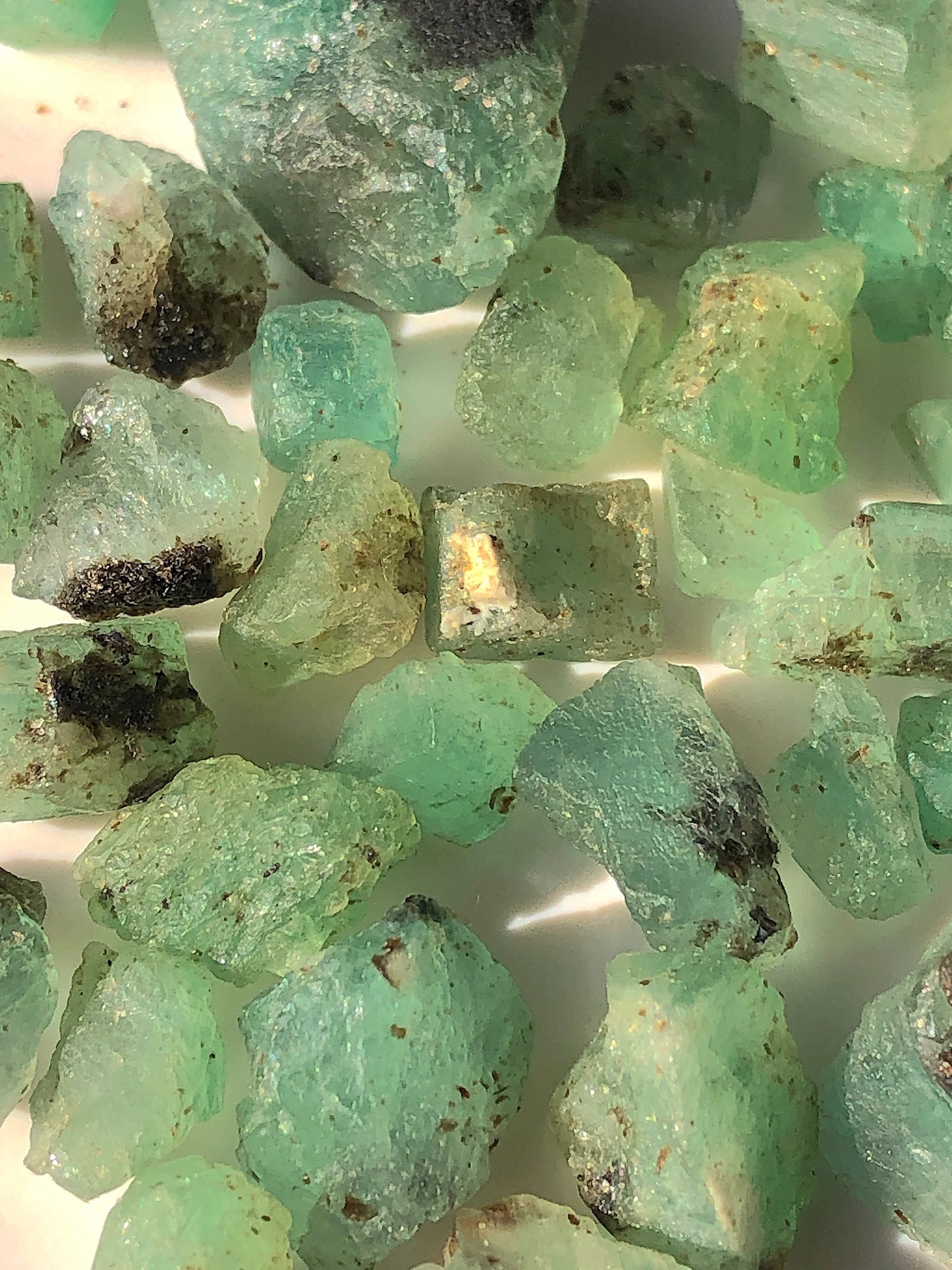 180 Carats Natural Rough Emerald Stones from Chitral