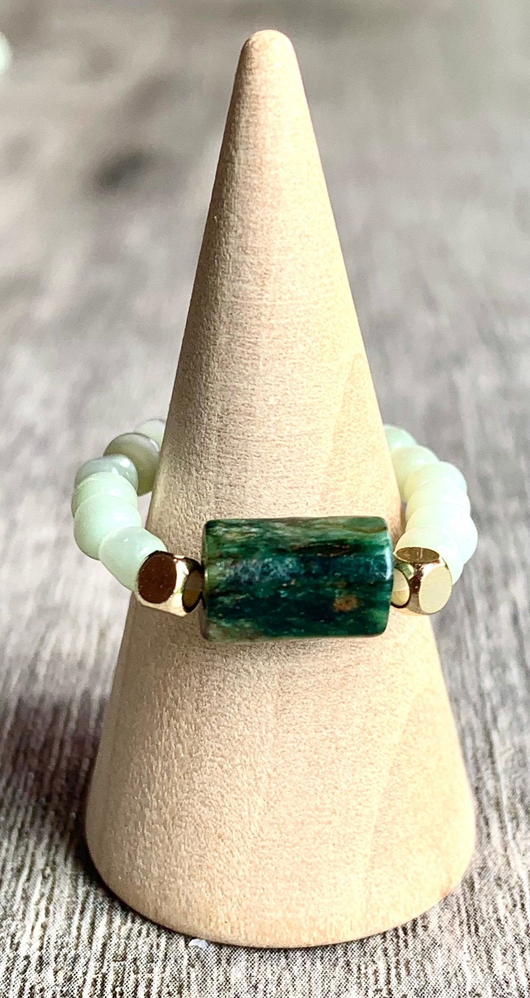 Emmy Handmade Emerald and Cats Eye Expandable Beaded Ring - Born Mystics